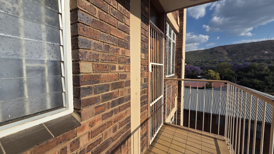 2 Bedroom Property for Sale in Pretoria North Gauteng