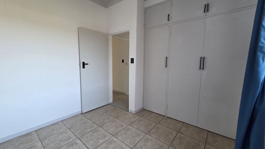 2 Bedroom Property for Sale in Hermanstad Gauteng