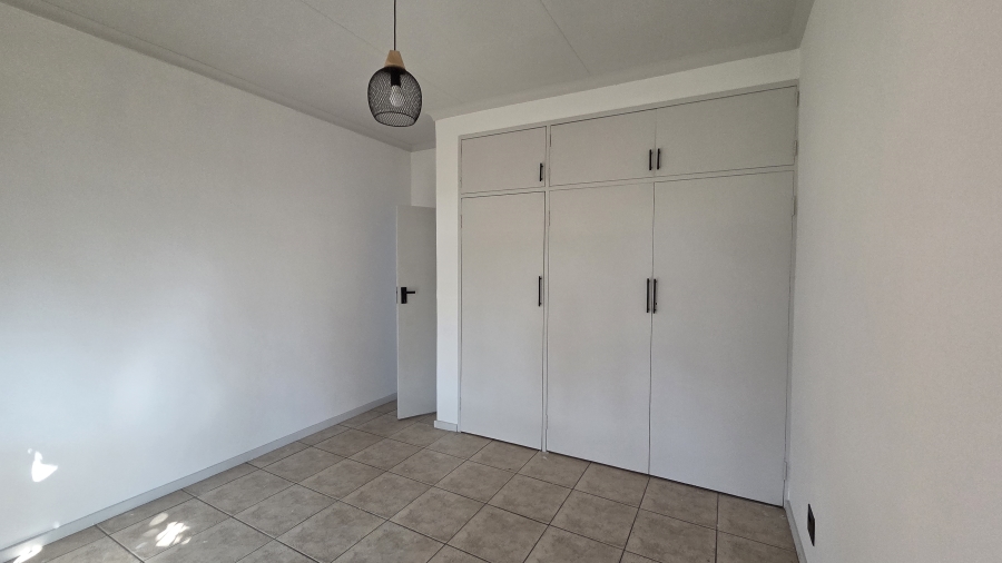 2 Bedroom Property for Sale in Hermanstad Gauteng