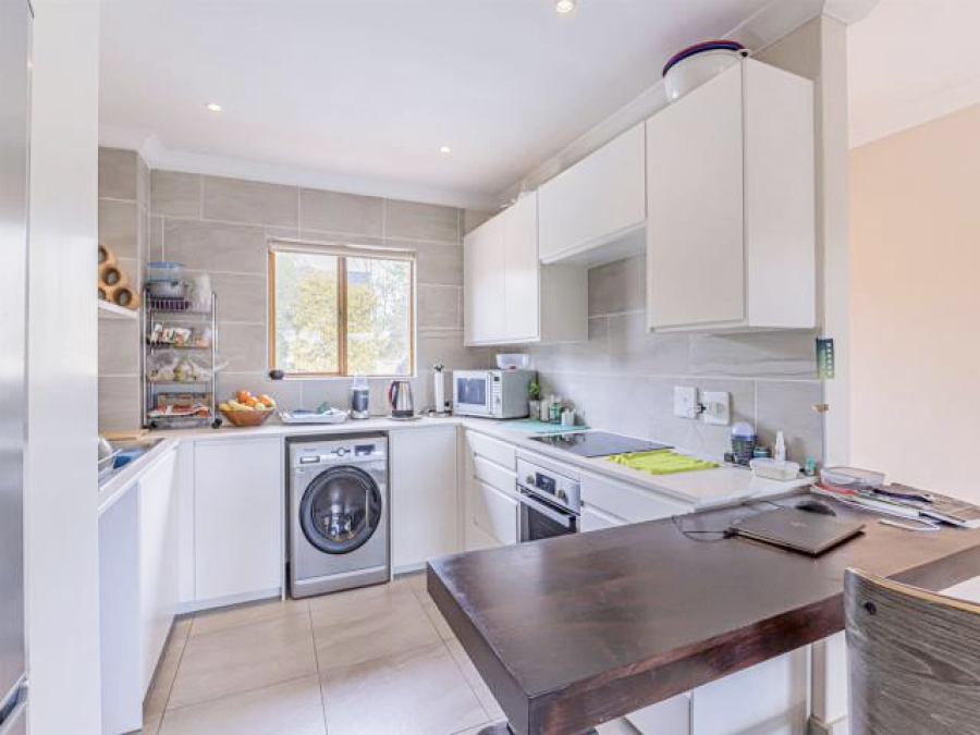 2 Bedroom Property for Sale in Lonehill Gauteng