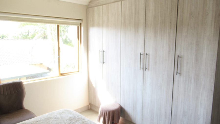 2 Bedroom Property for Sale in Lonehill Gauteng