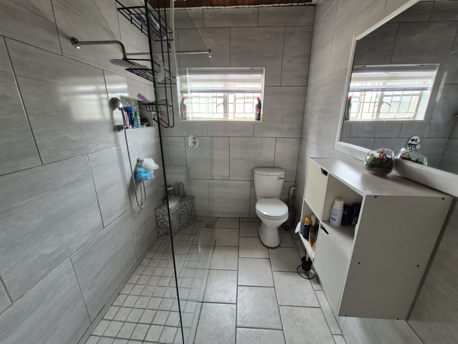 5 Bedroom Property for Sale in Primrose Gauteng
