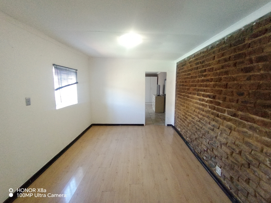 5 Bedroom Property for Sale in Primrose Gauteng