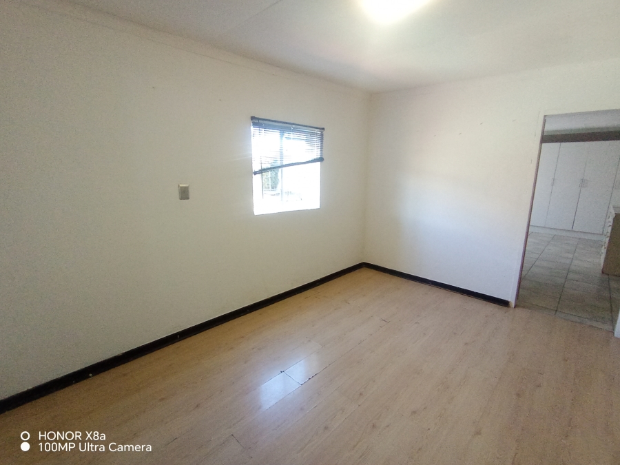 5 Bedroom Property for Sale in Primrose Gauteng