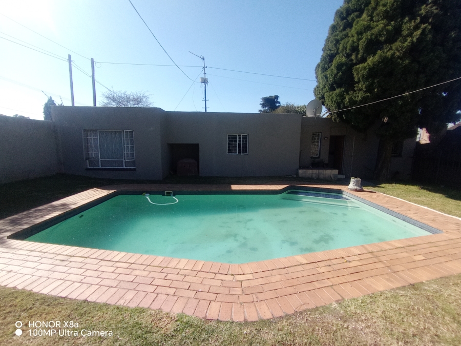 5 Bedroom Property for Sale in Primrose Gauteng