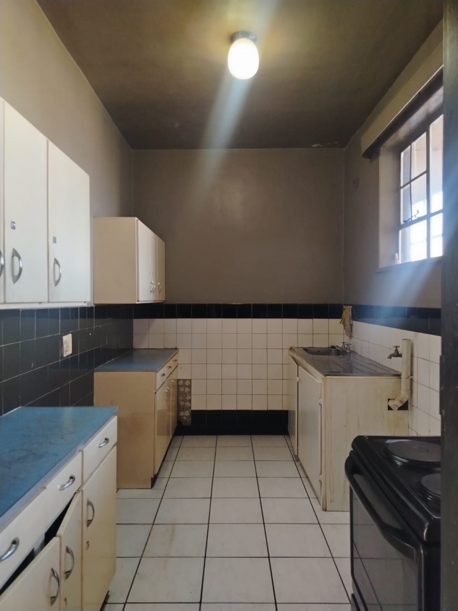 1 Bedroom Property for Sale in Symhurst Gauteng
