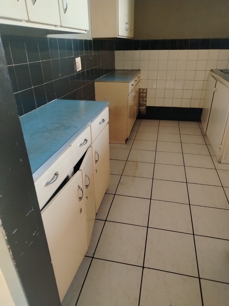 1 Bedroom Property for Sale in Symhurst Gauteng