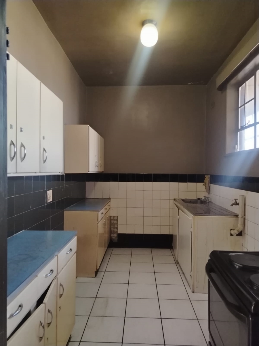 1 Bedroom Property for Sale in Symhurst Gauteng