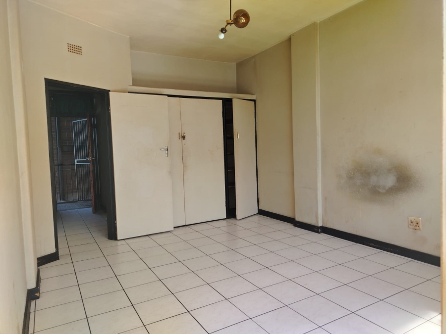 1 Bedroom Property for Sale in Symhurst Gauteng