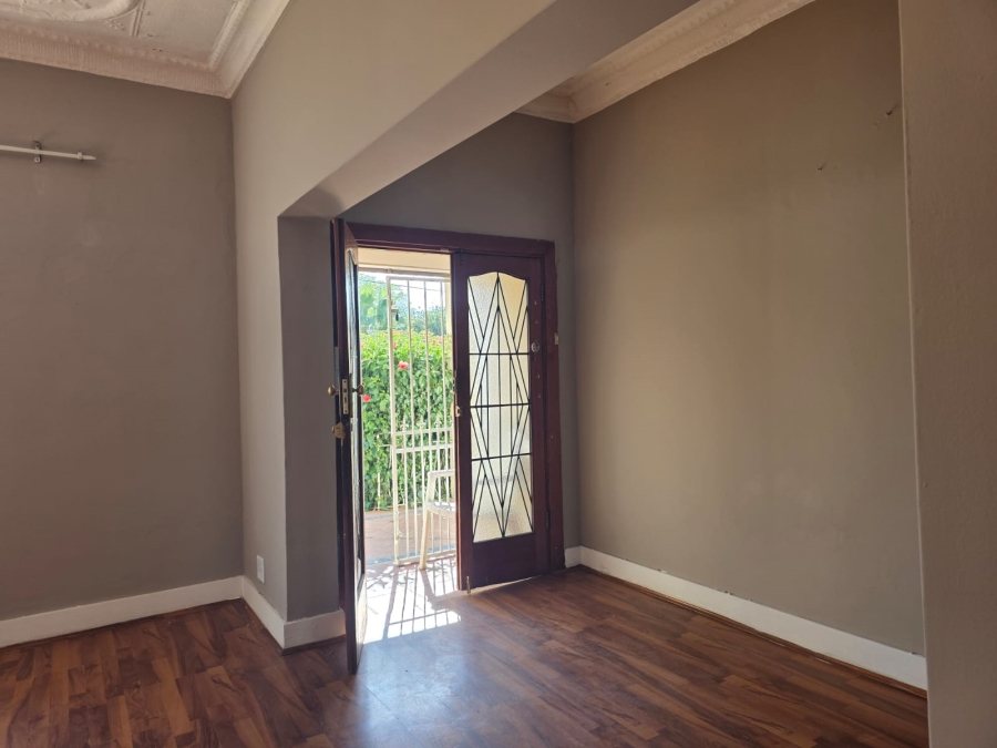 2 Bedroom Property for Sale in Orange Grove Gauteng