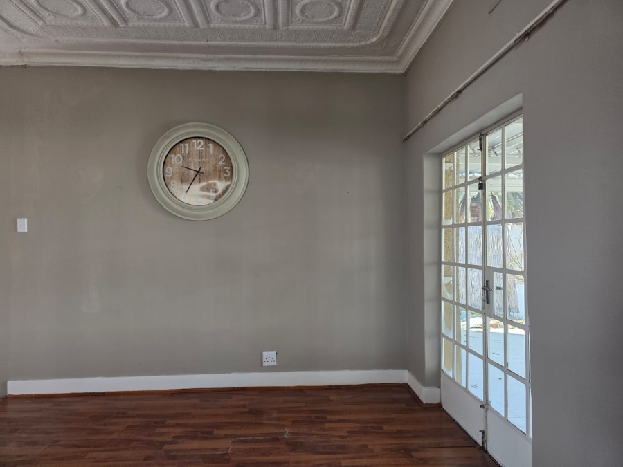 2 Bedroom Property for Sale in Orange Grove Gauteng