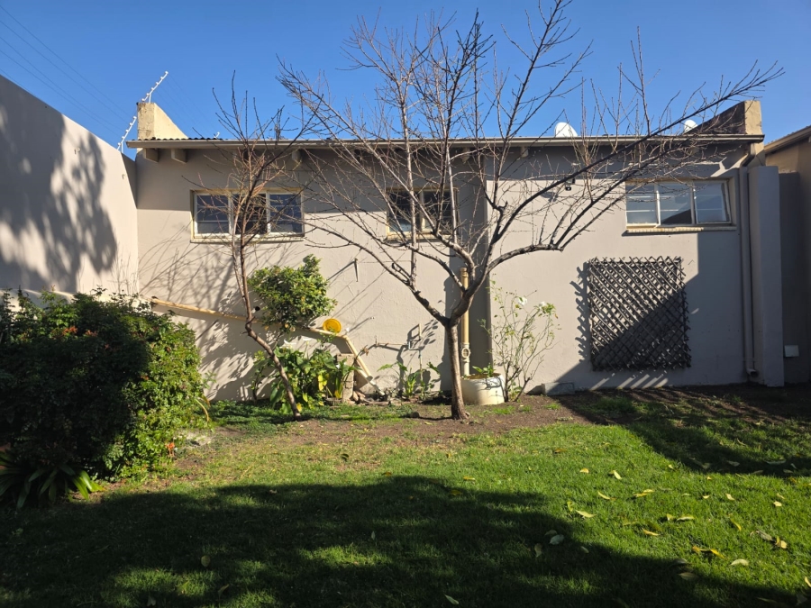 2 Bedroom Property for Sale in Orange Grove Gauteng