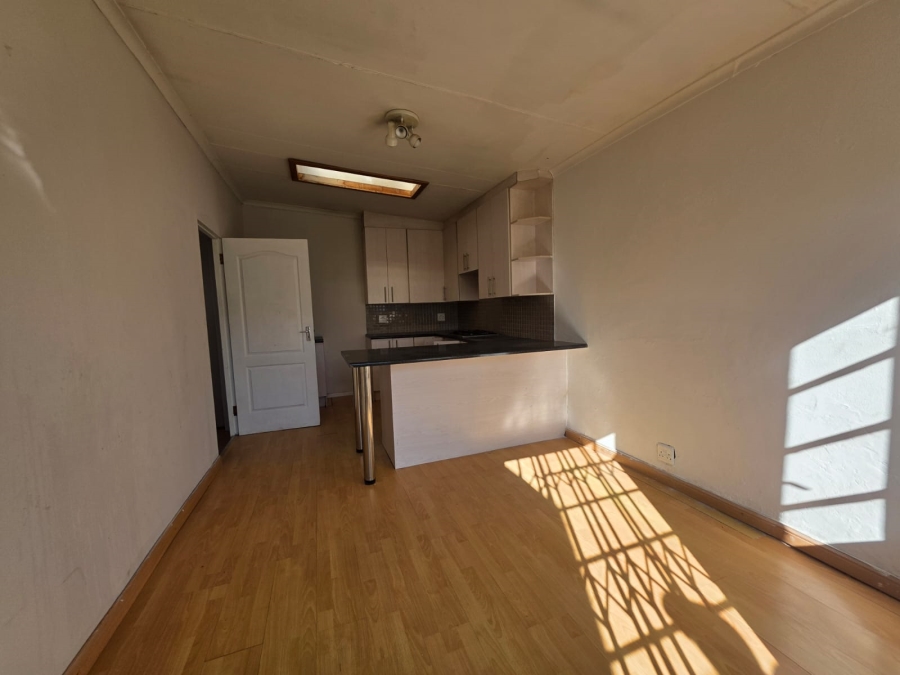 2 Bedroom Property for Sale in Orange Grove Gauteng