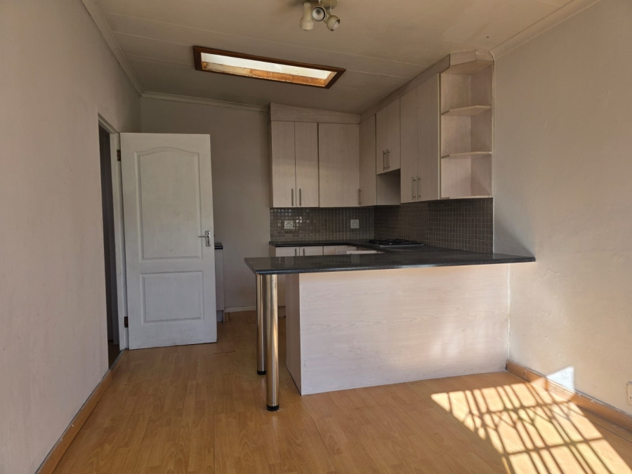 2 Bedroom Property for Sale in Orange Grove Gauteng