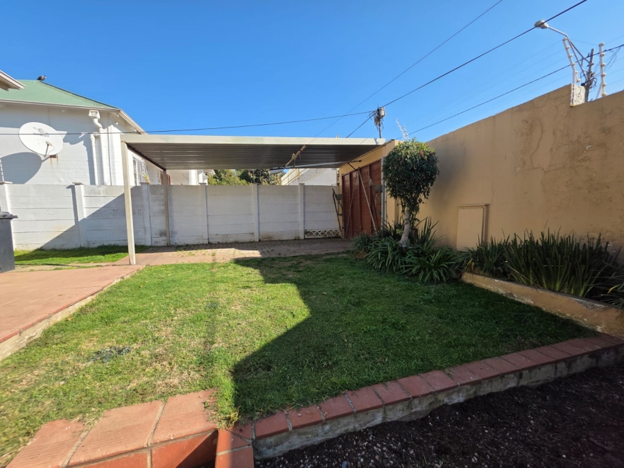 2 Bedroom Property for Sale in Orange Grove Gauteng