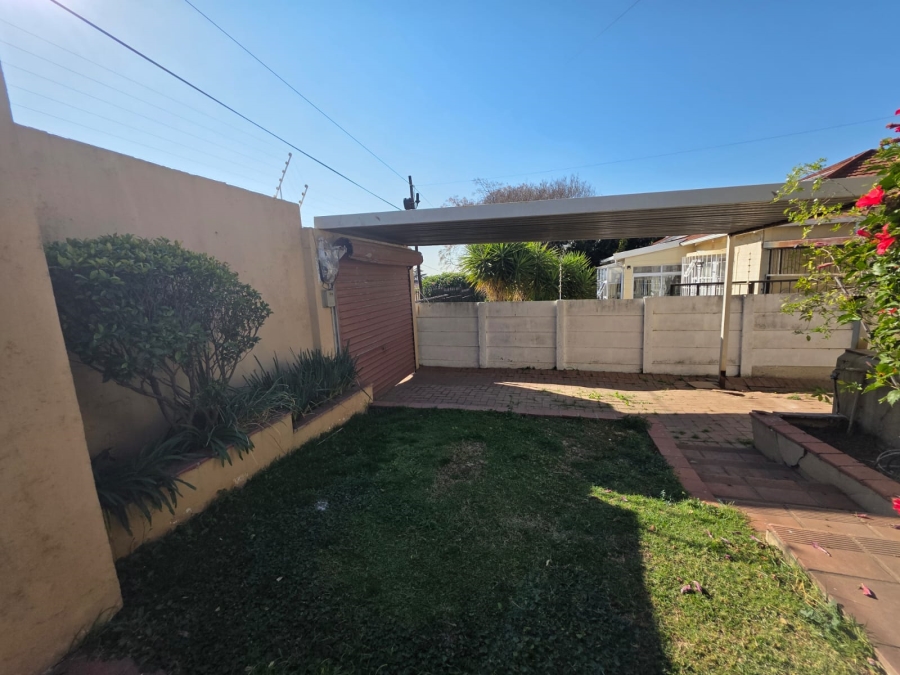 2 Bedroom Property for Sale in Orange Grove Gauteng