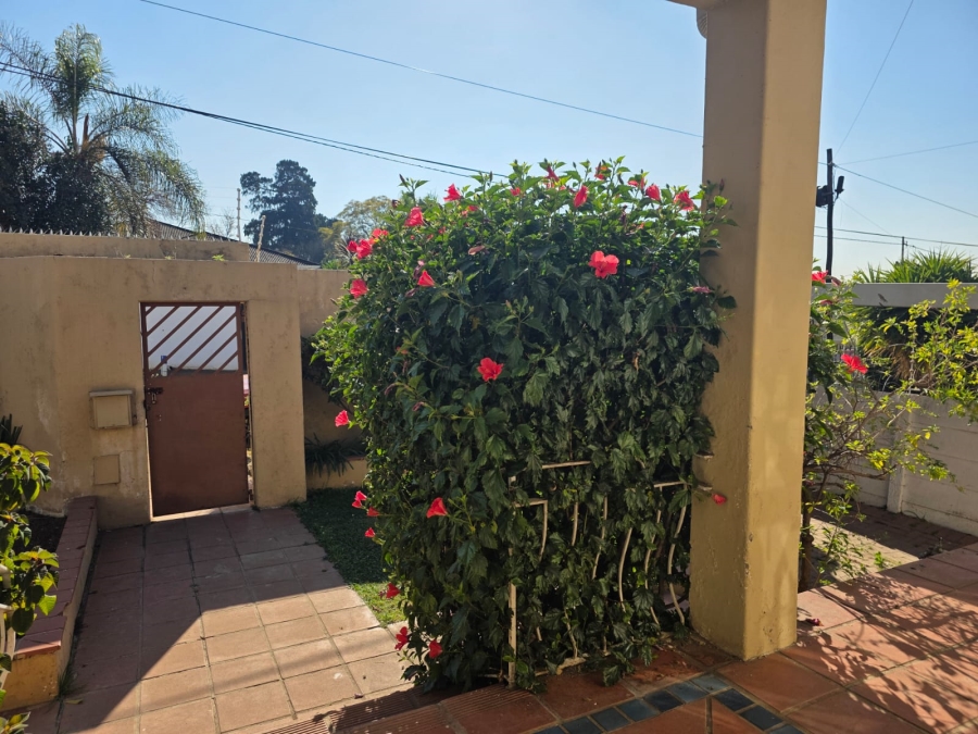 2 Bedroom Property for Sale in Orange Grove Gauteng