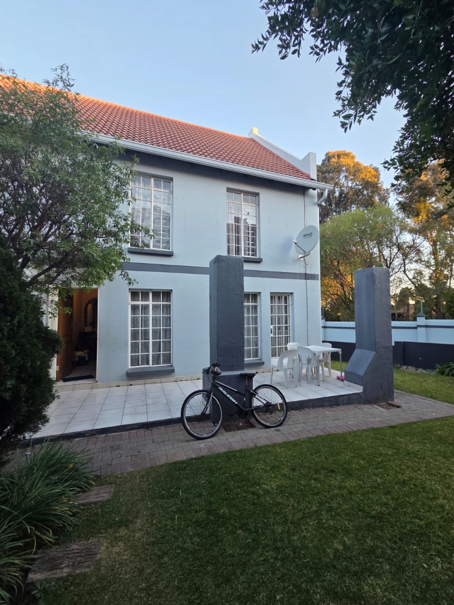 3 Bedroom Property for Sale in Eden Glen Gauteng