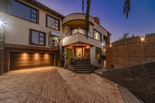 5 Bedroom Property for Sale in Glenvista Gauteng