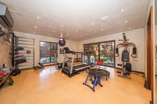 5 Bedroom Property for Sale in Glenvista Gauteng