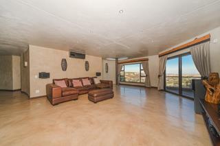 5 Bedroom Property for Sale in Glenvista Gauteng