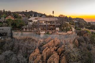 5 Bedroom Property for Sale in Glenvista Gauteng