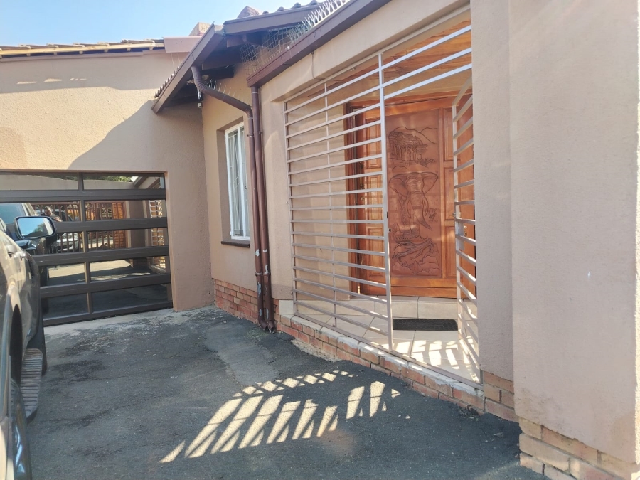 3 Bedroom Property for Sale in Mayberry Park Gauteng