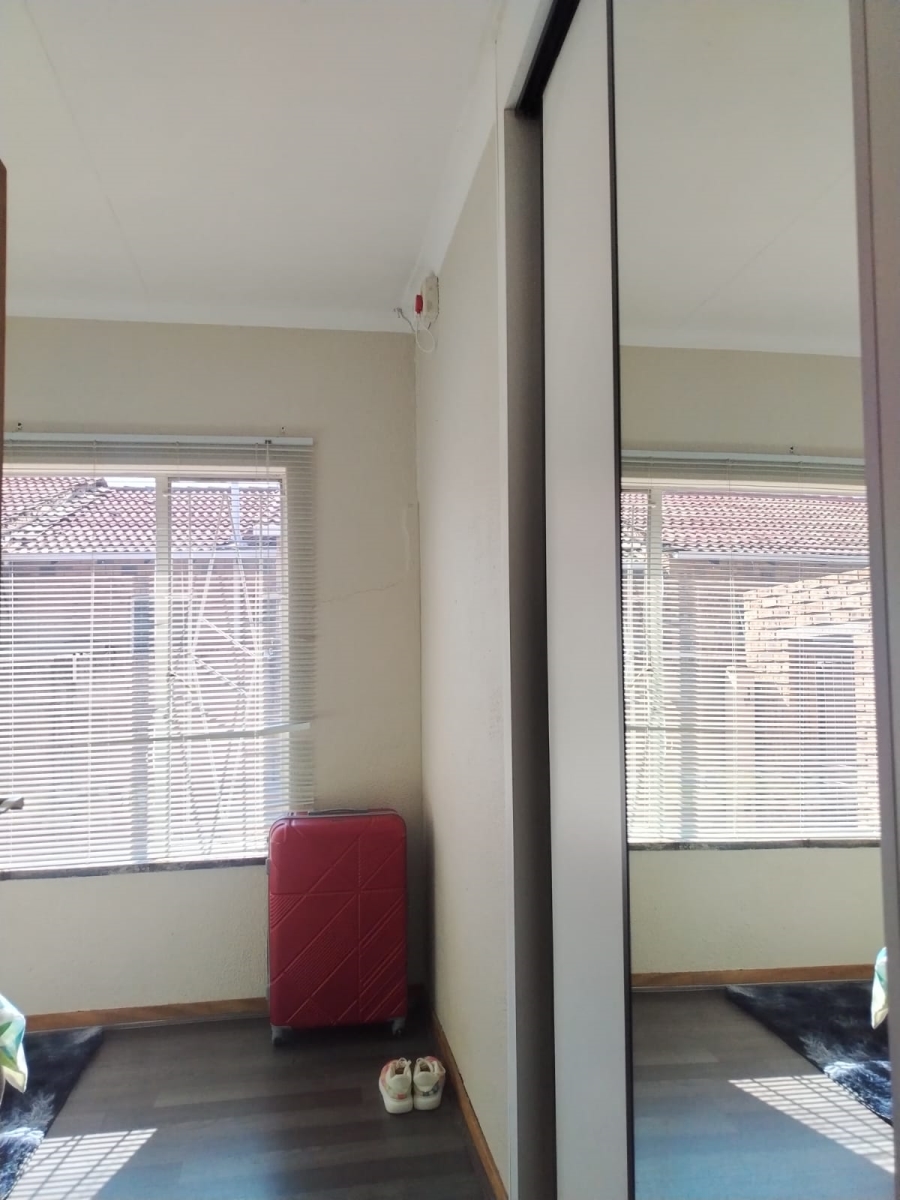 3 Bedroom Property for Sale in Mayberry Park Gauteng