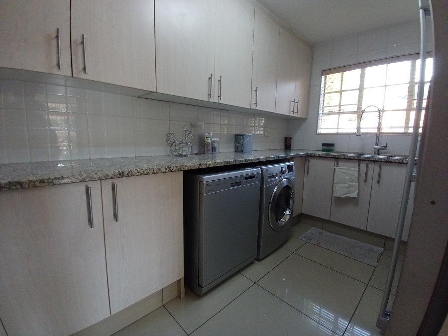 3 Bedroom Property for Sale in Dowerglen Ext 3 Gauteng