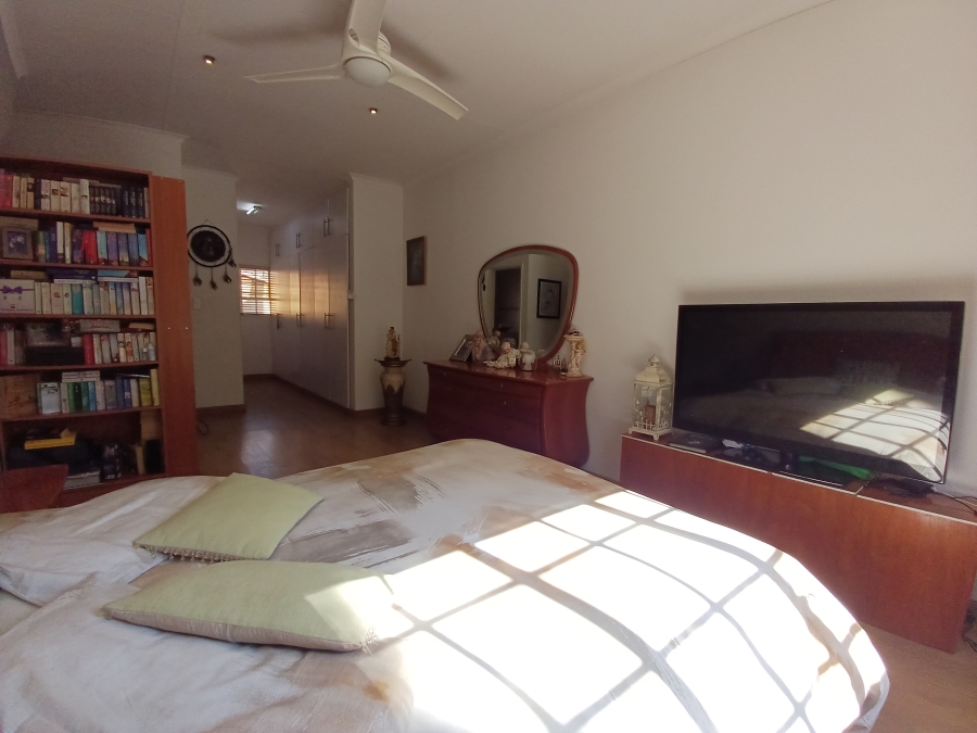 3 Bedroom Property for Sale in Dowerglen Ext 3 Gauteng