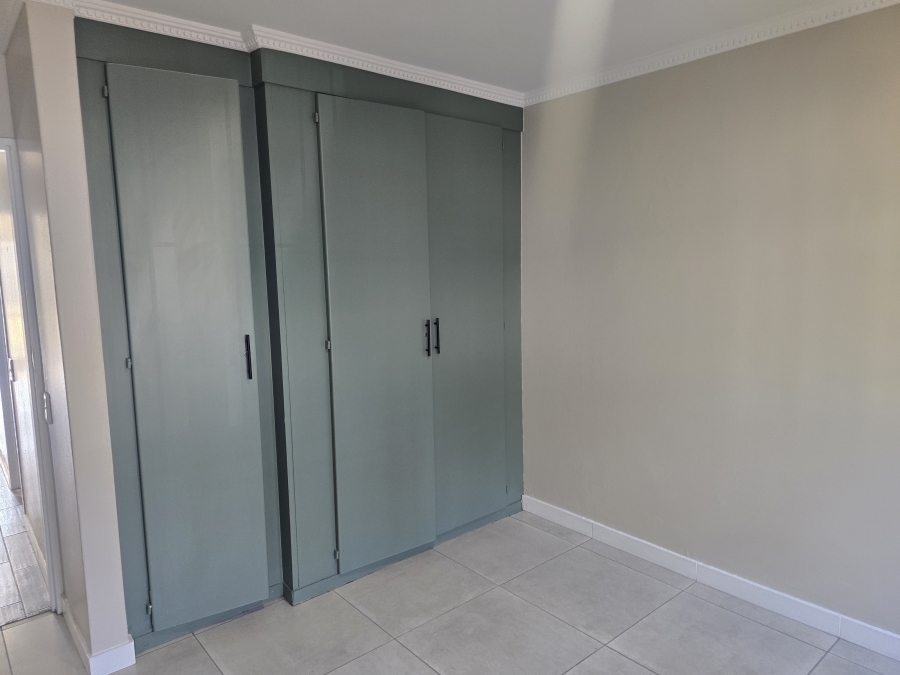2 Bedroom Property for Sale in Lonehill Gauteng