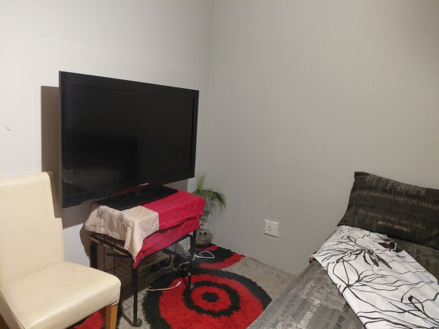 2 Bedroom Property for Sale in Pretoria North Gauteng