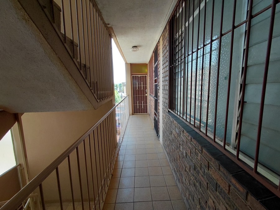 2 Bedroom Property for Sale in Pretoria North Gauteng