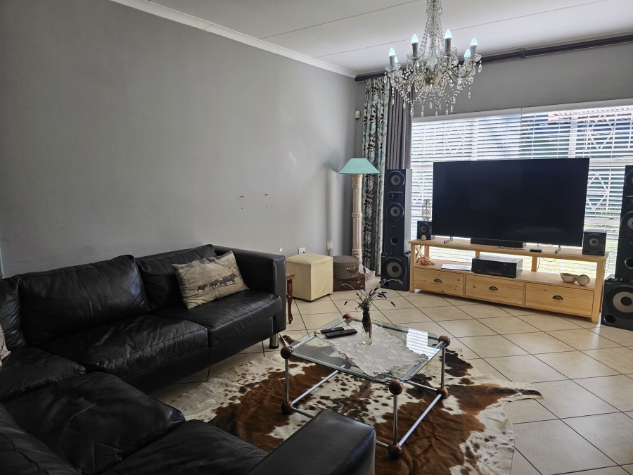4 Bedroom Property for Sale in Brackenhurst Gauteng