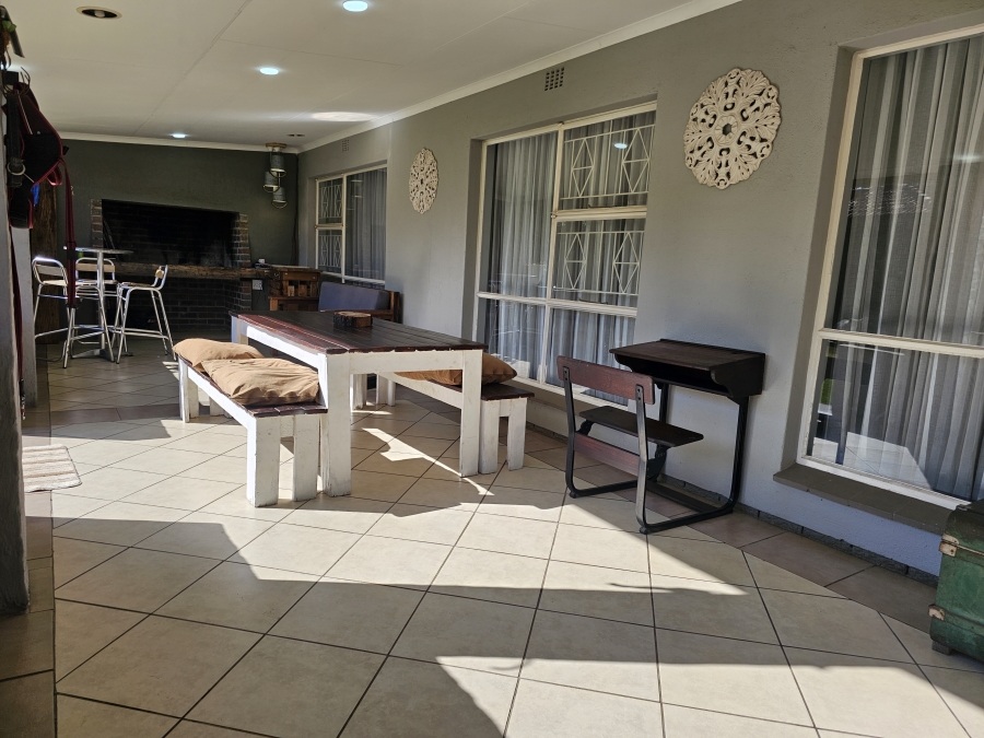 4 Bedroom Property for Sale in Brackenhurst Gauteng