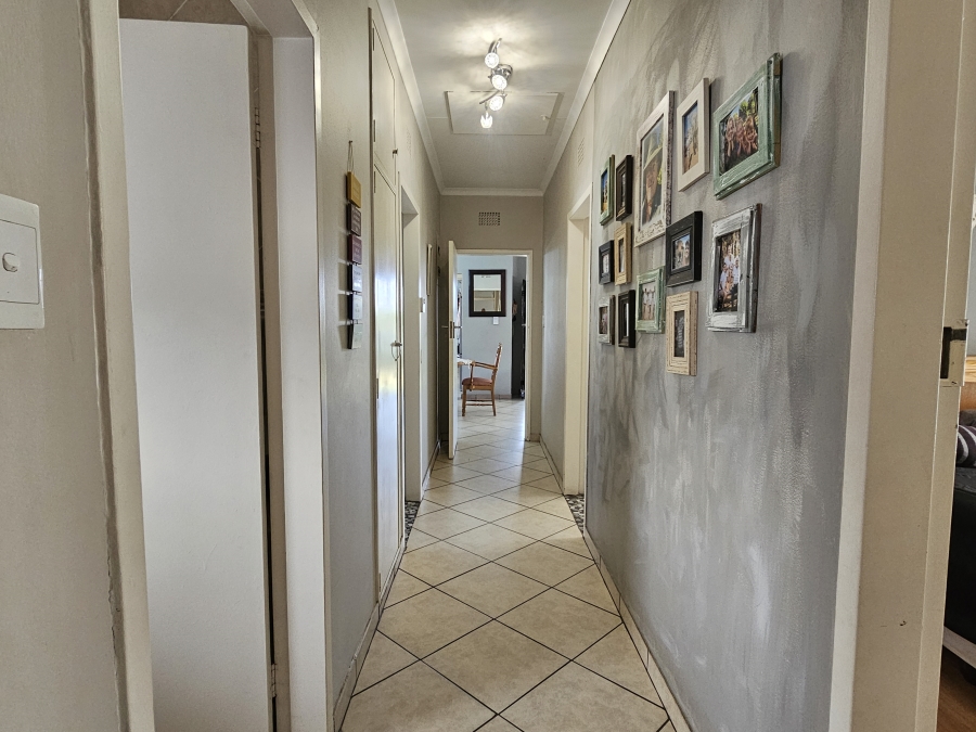 4 Bedroom Property for Sale in Brackenhurst Gauteng