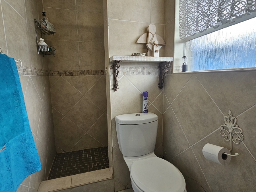 4 Bedroom Property for Sale in Brackenhurst Gauteng
