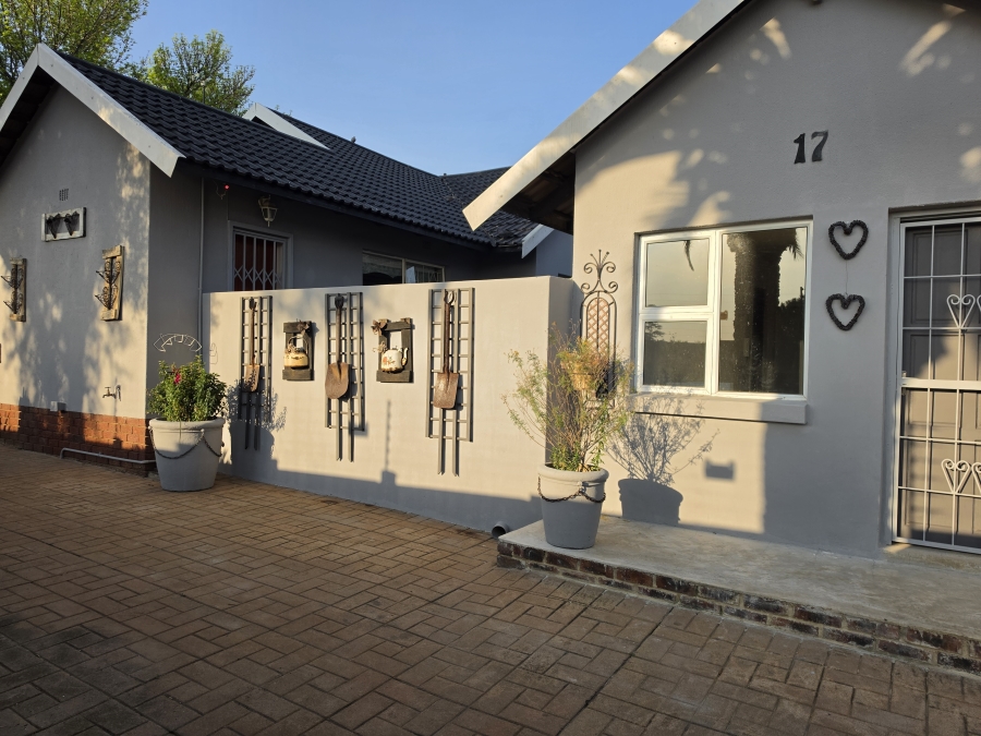 4 Bedroom Property for Sale in Brackenhurst Gauteng