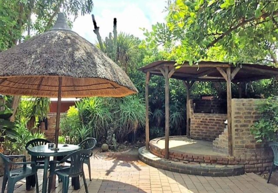 To Let 1 Bedroom Property for Rent in Fontainebleau Gauteng