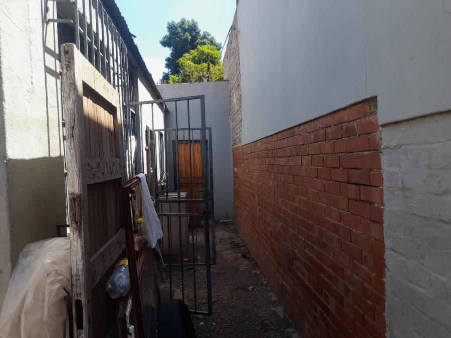 14 Bedroom Property for Sale in Bellevue East Gauteng