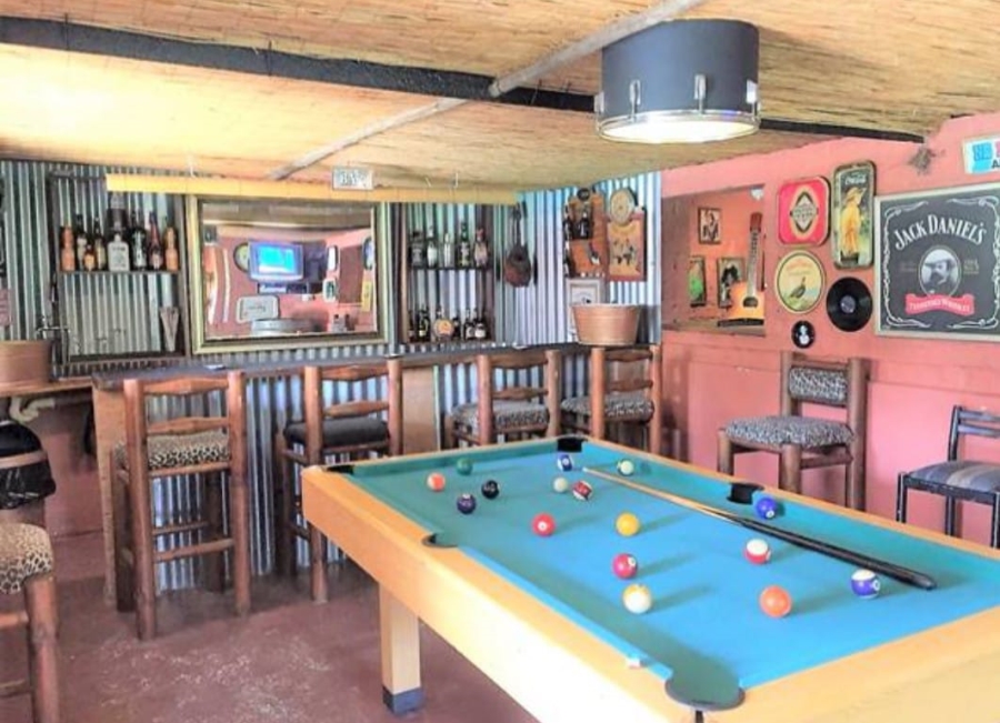 To Let 1 Bedroom Property for Rent in Fontainebleau Gauteng