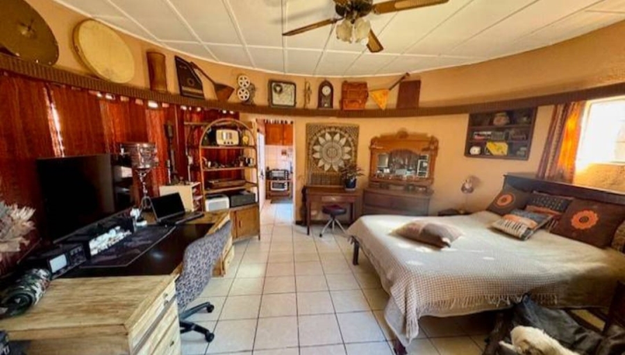 To Let 1 Bedroom Property for Rent in Fontainebleau Gauteng