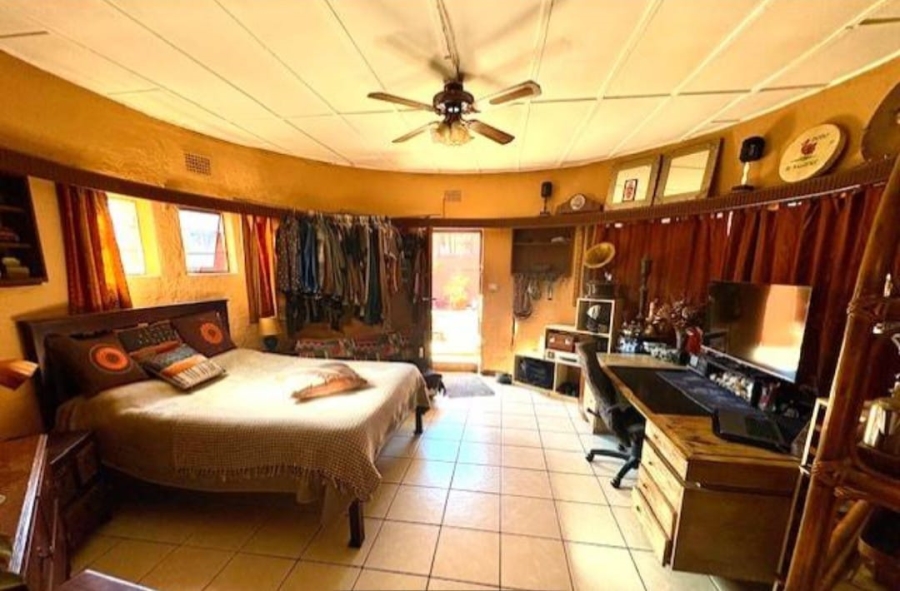 To Let 1 Bedroom Property for Rent in Fontainebleau Gauteng