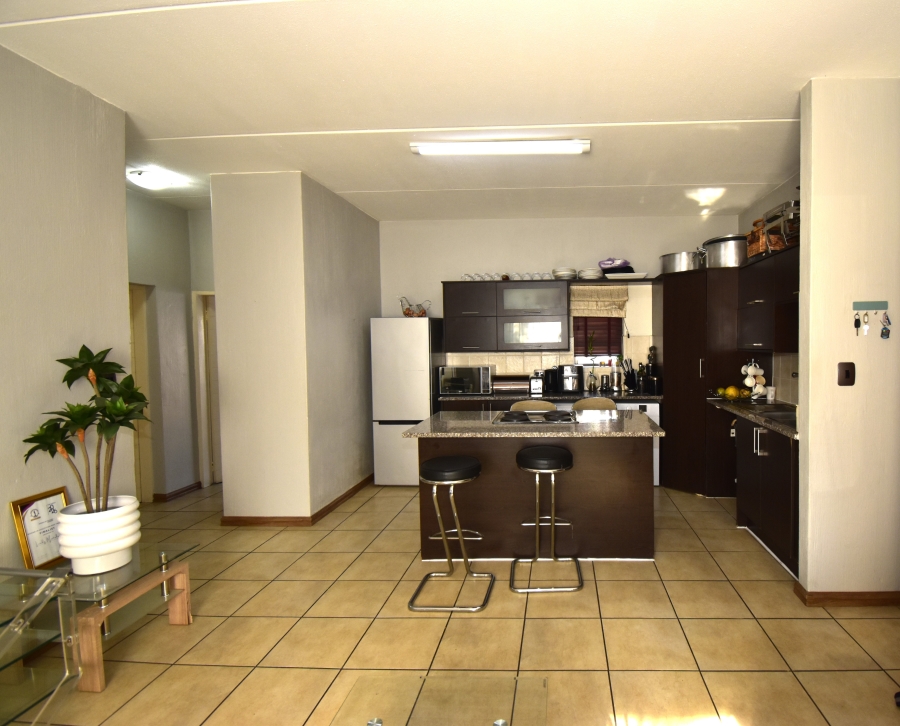 To Let 2 Bedroom Property for Rent in Parkwood Gauteng