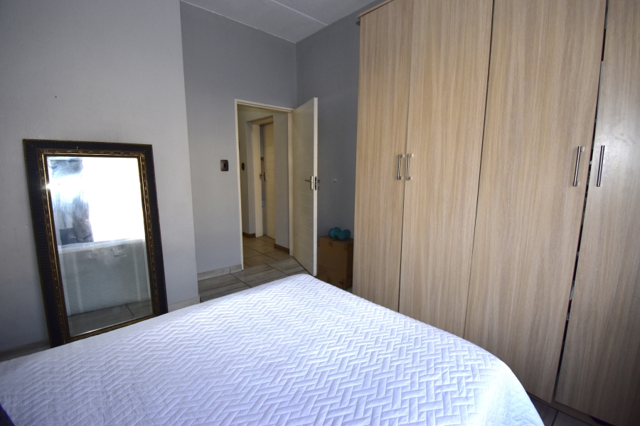 To Let 2 Bedroom Property for Rent in Parkwood Gauteng