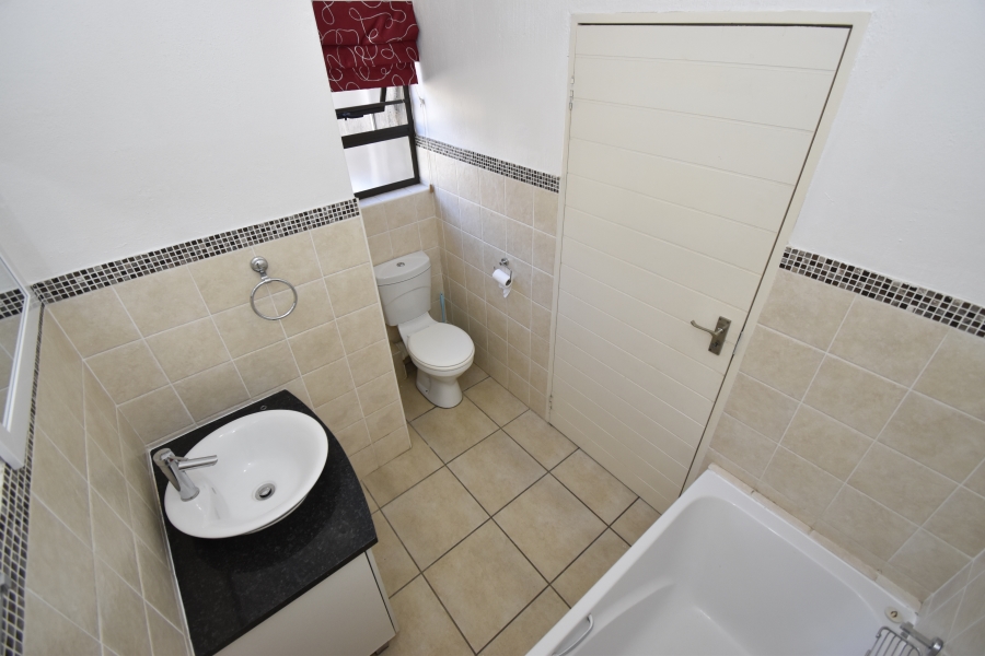 To Let 2 Bedroom Property for Rent in Parkwood Gauteng