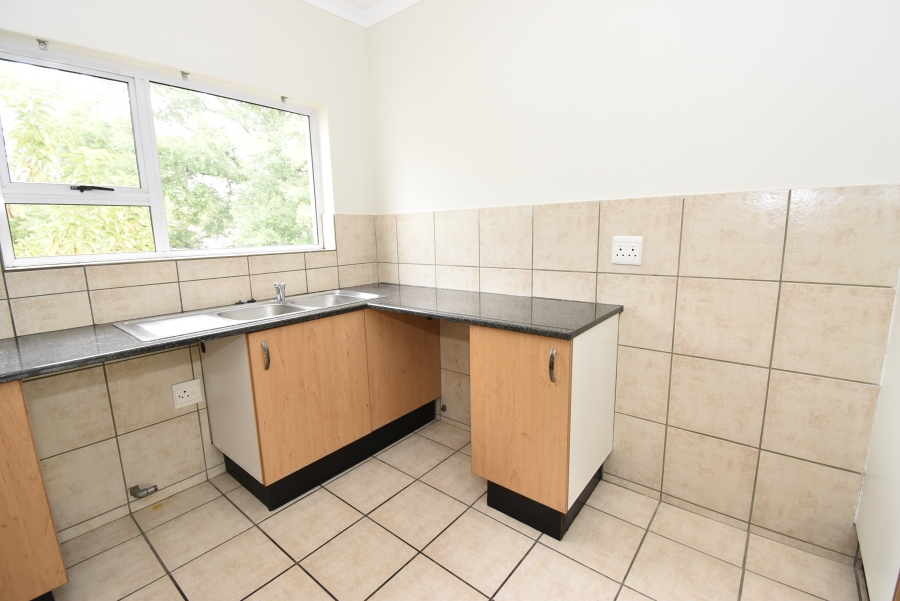 To Let 2 Bedroom Property for Rent in Bryanston Gauteng