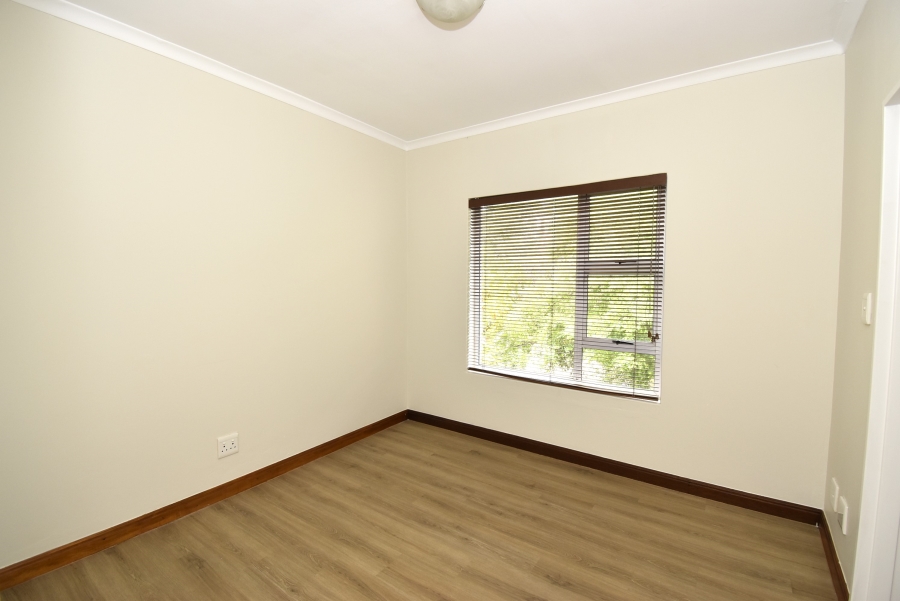 To Let 2 Bedroom Property for Rent in Bryanston Gauteng
