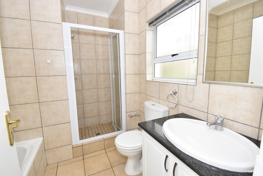 To Let 2 Bedroom Property for Rent in Bryanston Gauteng