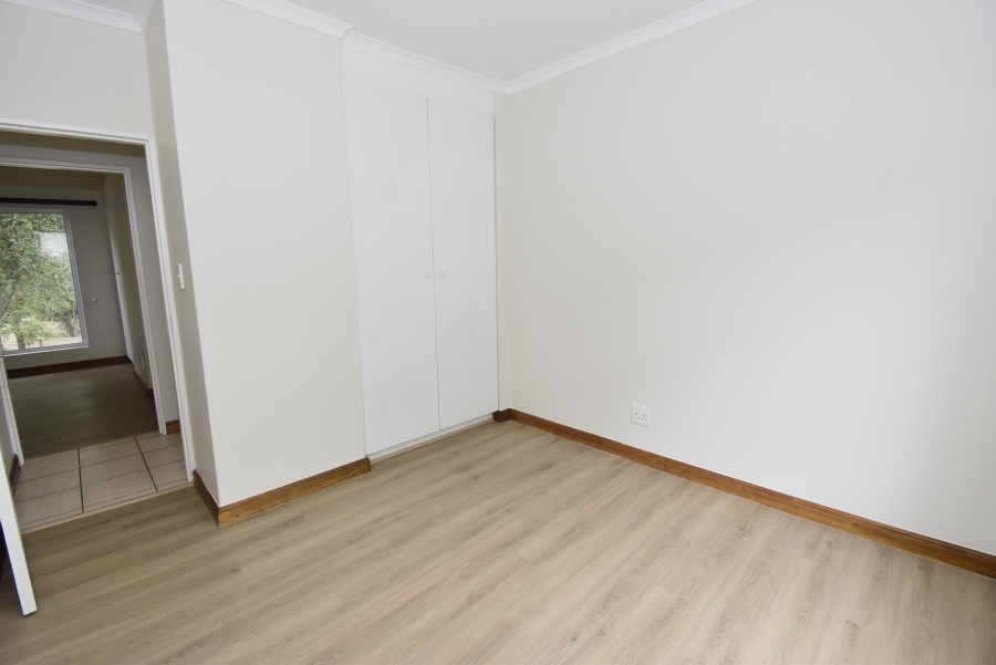 To Let 2 Bedroom Property for Rent in Bryanston Gauteng